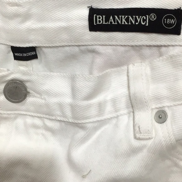 BLANKNYC white distressed shorts sz 18 W Denim - Picture 5 of 5